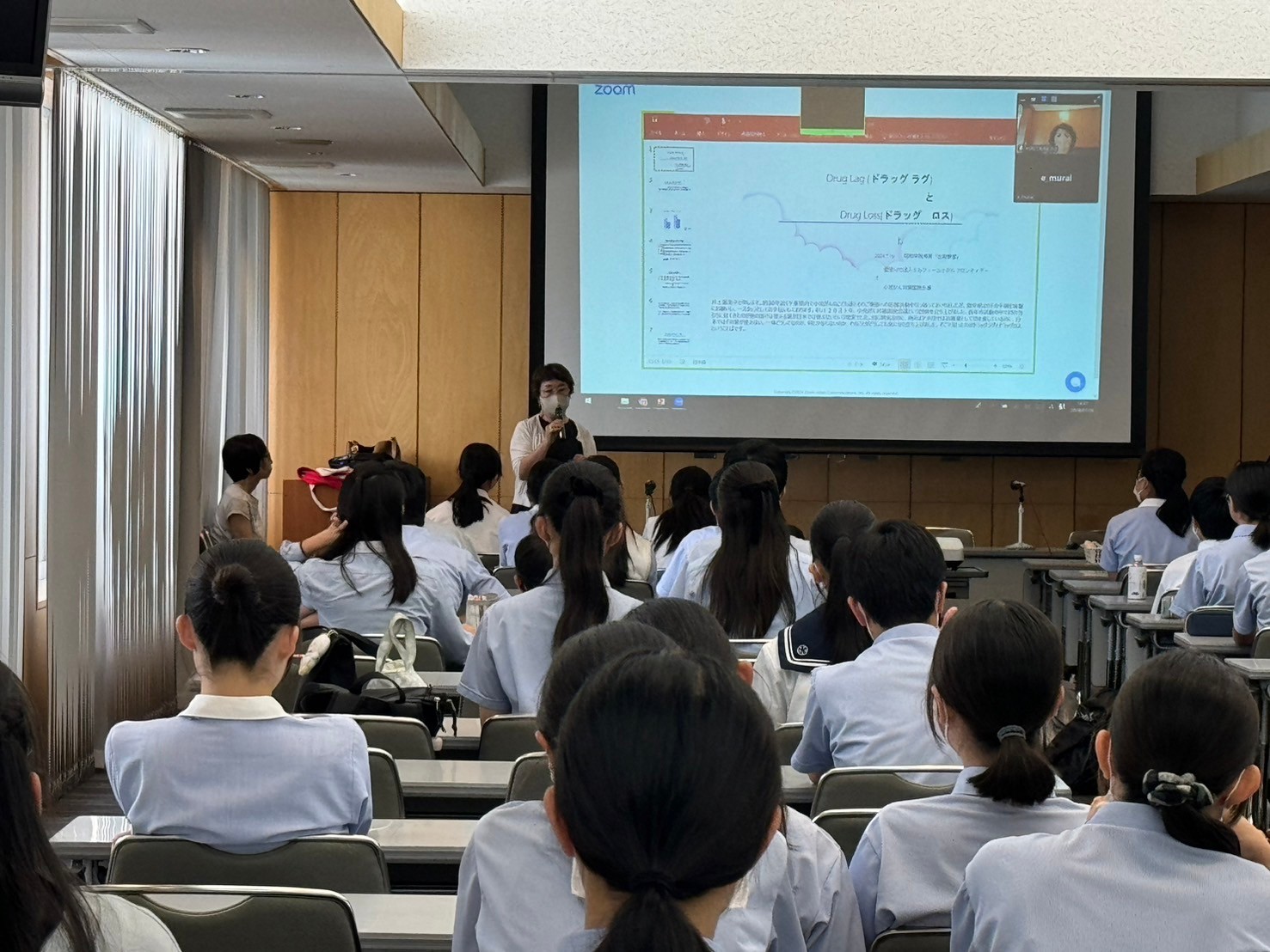 7月16日　昭和学院 秀英高校で出前教室をしました