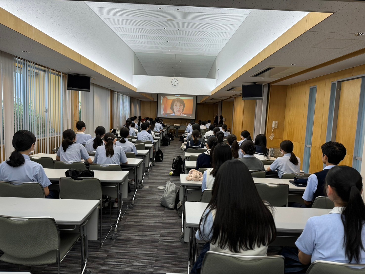 7月16日　昭和学院 秀英高校で出前教室をしました